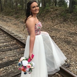 Strapless floral prom dress!